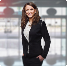 woman-g5aab8035c_1920 1